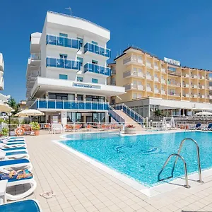 https://hotel-condor-lido-di-jesolo.hotelinveneto.com